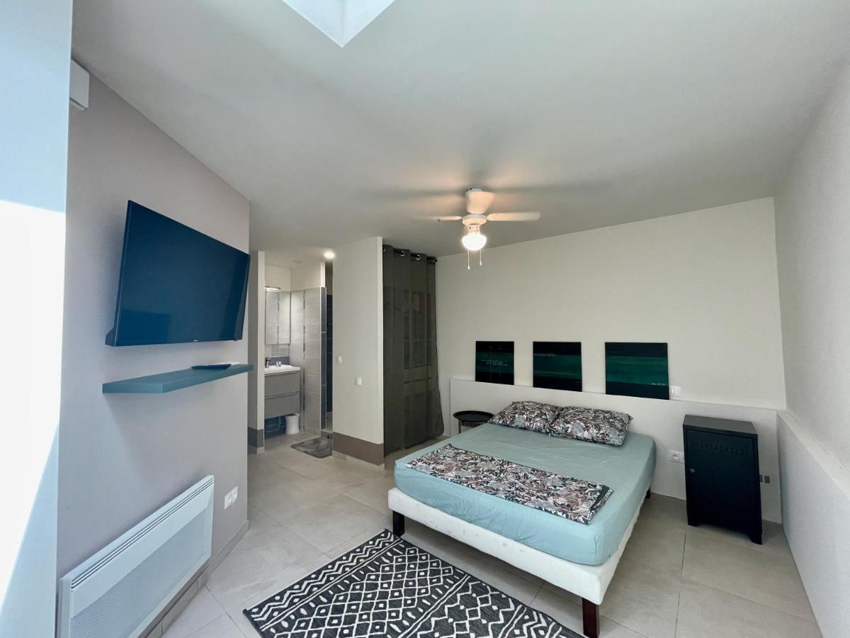Appartement Souplex Jardin Proche Autoroute, Plages Et Attractions, Wifi - Tv, Calme Bessan Luaran gambar