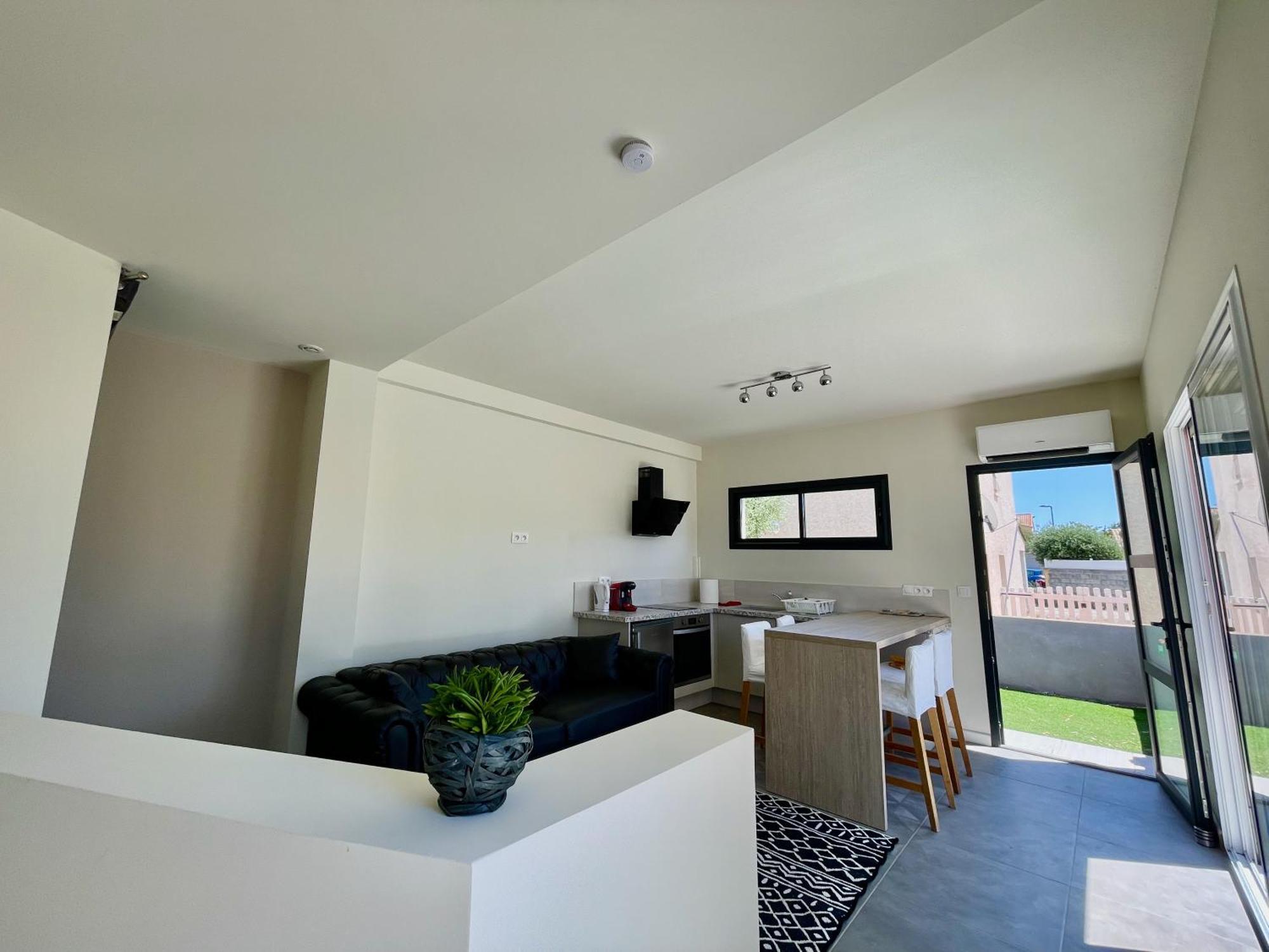 Appartement Souplex Jardin Proche Autoroute, Plages Et Attractions, Wifi - Tv, Calme Bessan Luaran gambar
